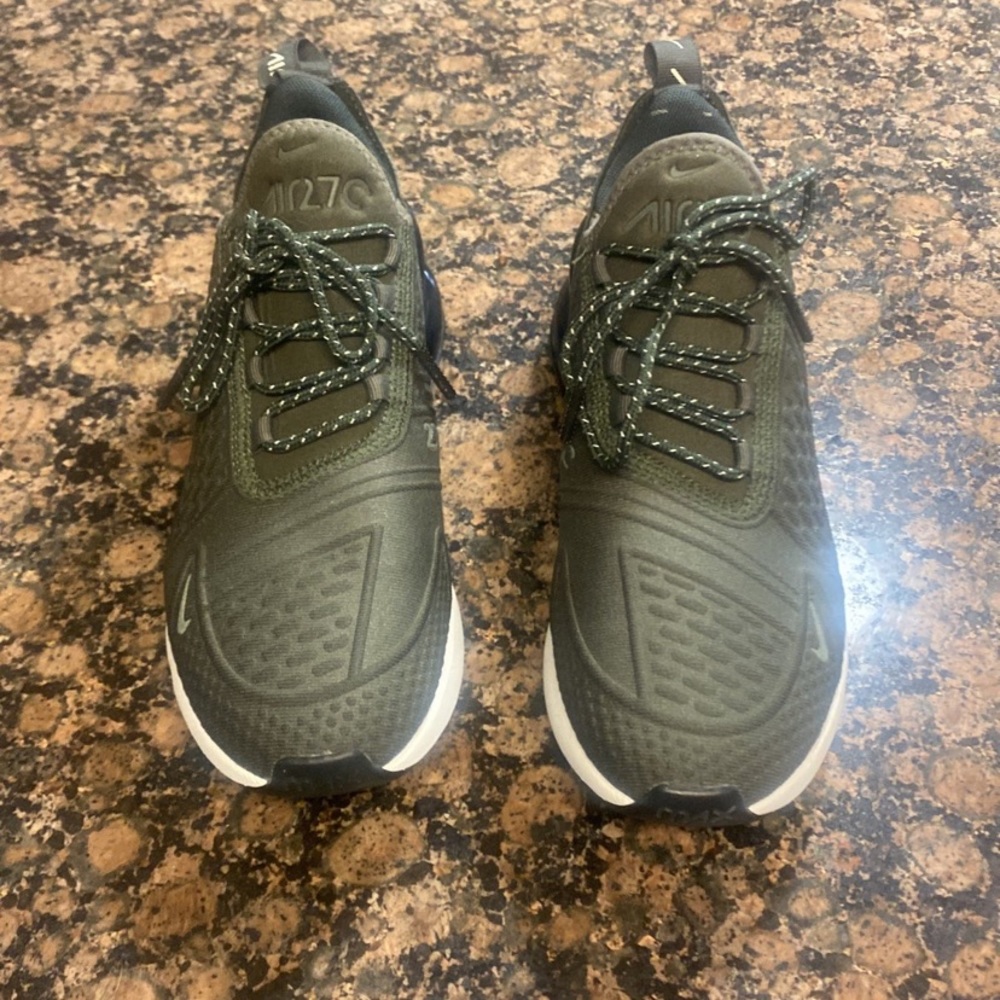 Nike Air 270